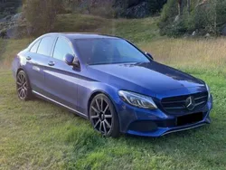 Blau Gebraucht 2016 Mercedes C350e Avantgarde Limousine | 21.650 € (Etwas zu teuer)