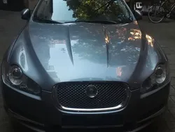Grau Gebraucht 2011 Jaguar XF Premium Luxury Limousine | 4.950 € (Superpreis)
