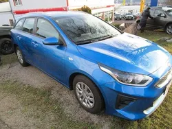 Blau Gebraucht 2019 Kia Ceed Sportswagon Kombi | 13.750 € (Guter Preis)