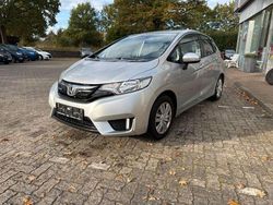 Silber Gebraucht 2017 Honda Jazz Trend Kleinwagen | 11.990 € (Etwas zu teuer)