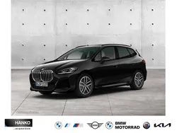 Black sapphire Neu 2025 BMW 220 Active Tourer Comfort Edition Van / Kleinbus | 45.900 € (Fairer Preis)