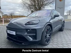 Schiefergrau neo Neu 2024 Porsche Macan Turbo SUV | 141.567 € (Etwas zu teuer)