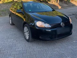 Schwarz Gebraucht 2010 VW Golf VI Kombi | 2.700 € (Fairer Preis)