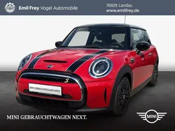 Rot Gebraucht 2023 Mini Cooper SE Classic Kleinwagen | 19.490 € (Guter Preis)