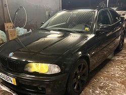 Schwarz Gebraucht 2000 BMW 318 Coupé | 3.720 €