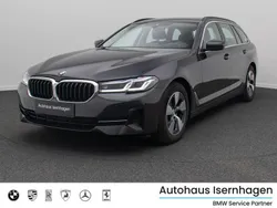 Sophistograu brillanteffekschwarz Gebraucht 2022 BMW 520 Sport Line Limousine | 29.499 € (Superpreis)