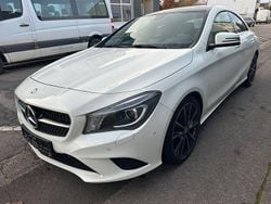 Weiß Gebraucht 2013 Mercedes CLA180 Limousine | 10.499 € (Superpreis)