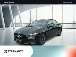 Unilack nachtschwarz Gebraucht 2024 Mercedes A180 Advanced Limousine | 28.560 € (Fairer Preis)