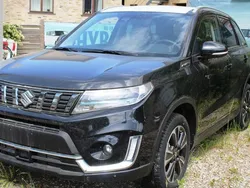 Schwarz Gebraucht 2025 Suzuki Vitara Comfort+ SUV | 24.390 € (Guter Preis)
