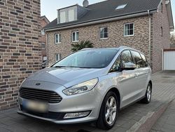 Silber Gebraucht 2017 Ford Galaxy Titanium Van / Kleinbus | 15.500 € (Fairer Preis)