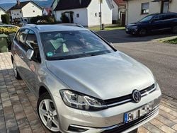 Silber Gebraucht 2018 VW Golf VII Comfortline Kombi | 15.400 € (Guter Preis)