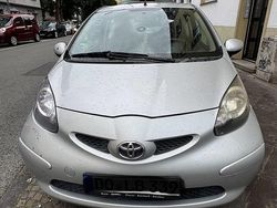 Grau Gebraucht 2006 Toyota Aygo Kleinwagen | 700 € (Superpreis)