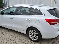 Weiß Gebraucht 2017 Kia Ceed Sportswagon Spirit Kombi | 13.200 € (Fairer Preis)