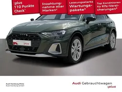 Distriktgrün metallic Gebraucht 2025 Audi A3 Ambiente Limousine | 43.950 €