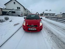 Rot Gebraucht 2007 Toyota Yaris Kleinwagen | 1.100 € (Fairer Preis)