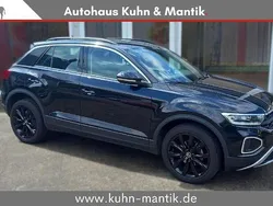 Schwarz Gebraucht 2022 VW T-Roc Life SUV | 19.970 € (Fairer Preis)