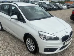 Weiß Gebraucht 2015 BMW 218 Advantage Kombi | 8.990 € (Etwas zu teuer)