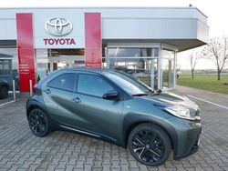 Grün Gebraucht 2023 Toyota Aygo Style Kleinwagen | 17.960 € (Fairer Preis)