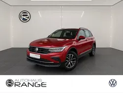 Rot Gebraucht 2022 VW Tiguan Life SUV | 27.480 € (Fairer Preis)