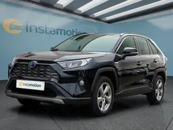 Schwarz Gebraucht 2021 Toyota RAV4 Hybrid SUV | 33.799 € (Fairer Preis)
