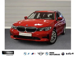 Melbourne rot metallic Gebraucht 2021 BMW 330e Advantage Kombi | 25.900 € (Fairer Preis)
