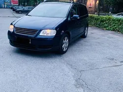 Blau Gebraucht 2006 VW Touran Van / Kleinbus | 1.900 € (Guter Preis)
