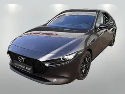 Grau Gebraucht 2024 Mazda 3 Homura-Line Limousine | 26.990 € (Etwas zu teuer)