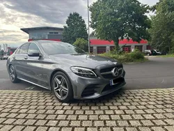 Grau Gebraucht 2018 Mercedes C220 AMG line Limousine | 29.850 € (Teuer)
