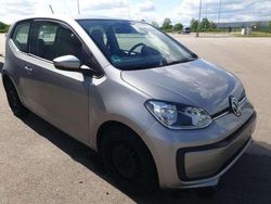 Dark silver metallic Gebraucht 2018 VW up! move up! Kleinwagen | 2.999 € (Guter Preis)