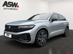 Oyster silver metallic Neu 2025 VW Touareg R-line SUV | 104.940 €