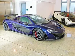Blau Neu 2025 McLaren P1 | 1.606.500 €