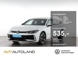 Diabasgrau Gebraucht 2024 VW Passat R-line Kombi | 45.790 € (Guter Preis)