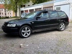 Schwarz Gebraucht 2001 VW Passat Kombi | 1.200 € (Superpreis)