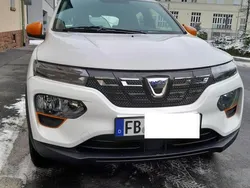 Weiß Gebraucht 2022 Dacia Spring Comfort Plus Kleinwagen | 9.500 € (Guter Preis)