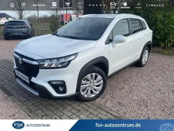 Cool white pearl metallic Neu 2025 Suzuki SX4 S-Cross Comfort SUV | 27.990 € (Etwas zu teuer)