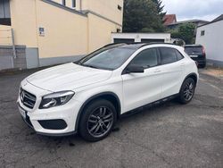 Calcitweiss/zirrusweiss Gebraucht 2016 Mercedes GLA250 AMG line SUV | 16.400 € (Fairer Preis)