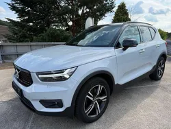 Weiß Gebraucht 2022 Volvo XC40 R-Design SUV | 35.450 € (Fairer Preis)