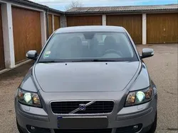 Grau Gebraucht 2006 Volvo S40 Limousine | 4.500 €