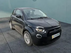 Schwarz Gebraucht 2021 Fiat 500e Action Kleinwagen | 11.249 € (Guter Preis)