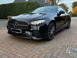 Schwarz Gebraucht 2022 Mercedes E220 AMG Coupé | 43.990 € (Etwas zu teuer)
