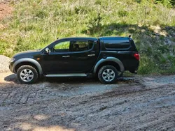 Schwarz Gebraucht 2010 Mitsubishi L200 Abholung | 11.750 €