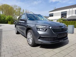 Grau Gebraucht 2022 Skoda Kamiq SUV | 21.600 € (Fairer Preis)