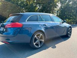 Blau Gebraucht 2013 Opel Insignia Kombi | 3.950 € (Fairer Preis)