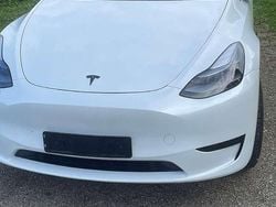 Weiß Gebraucht 2024 Tesla Model Y RWD SUV | 37.250 € (Fairer Preis)