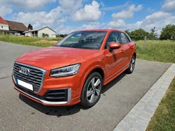 Orange Gebraucht 2016 Audi Q2 Design SUV | 19.700 € (Etwas zu teuer)