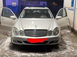 Silber Gebraucht 2004 Mercedes E270 Limousine | 4.500 € (Fairer Preis)