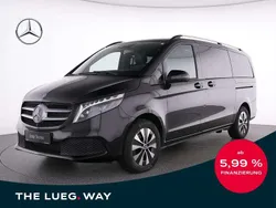 Obsidianschwarz metallic Gebraucht 2024 Mercedes V300 Van / Kleinbus | 72.485 € (Etwas zu teuer)