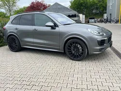 Grau Gebraucht 2015 Porsche Cayenne S Sport SUV | 39.000 € (Fairer Preis)