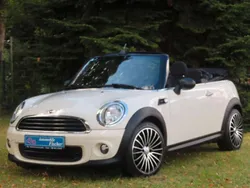 Pepper (old english) white Gebraucht 2013 Mini One Cabriolet Pepper Cabrio | 10.600 € (Teuer)