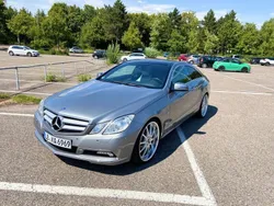 Grau Gebraucht 2010 Mercedes E250 Avantgarde Coupé | 12.900 € (Etwas zu teuer)